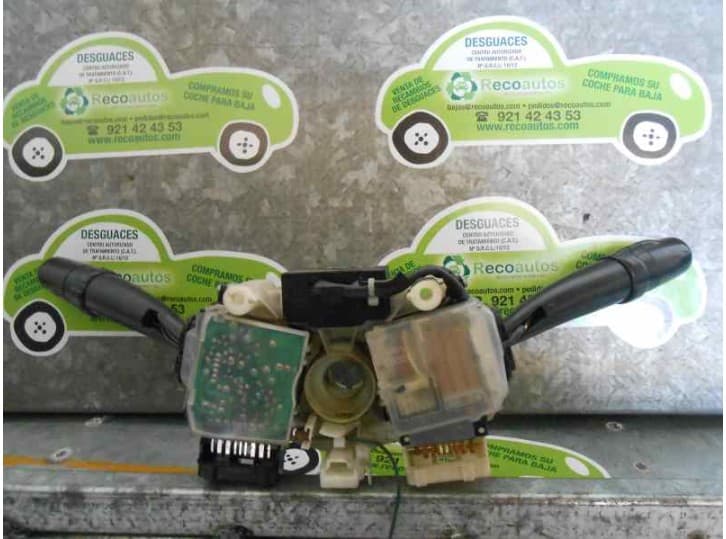 Recambio de mando luces para toyota avensis liftback (_t22_) 1.6 (at220_) referencia OEM IAM 2