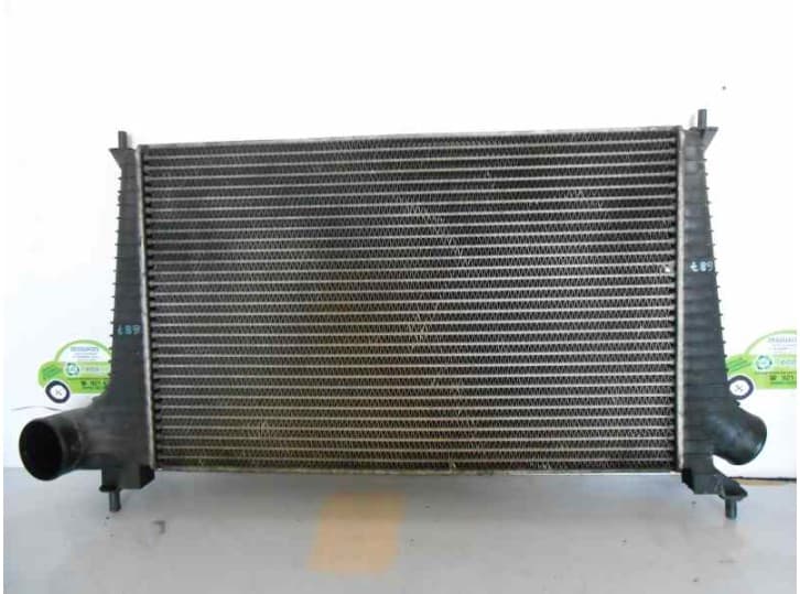 Recambio de intercooler para saab 9-5 (ys3e) 3.0 tid referencia OEM IAM 981028  VALEO 2