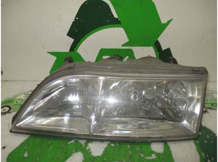 Recambio de faro izquierdo para daewoo aranos 2.0 referencia OEM IAM
