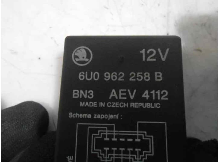 Recambio de rele para skoda felicia ii (6u1) 1.3 referencia OEM IAM 6U0962258B 4112 3