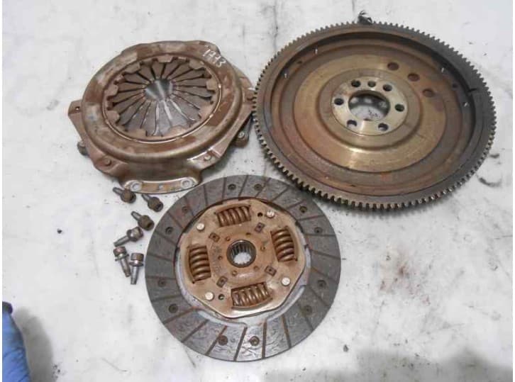 Recambio de kit embrague para peugeot 1007 (km_) 1.4 referencia OEM IAM 9657883380 2