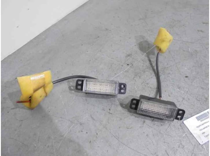 Recambio de piloto matricula para tata safari (42_fd) 2.0 tdi referencia OEM IAM 2