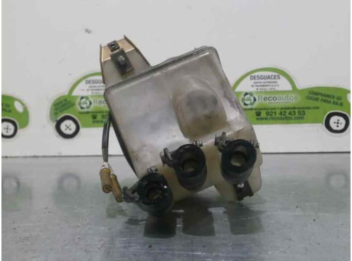 Recambio de deposito servo para nissan trade caja/chasis 3.0 d referencia OEM IAM 3