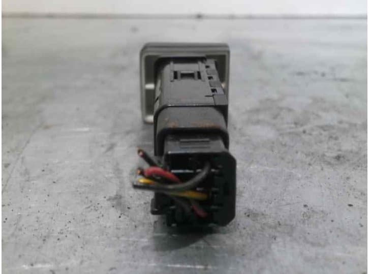 Recambio de boton luneta para kia carens i monospace (fc, fj) 2.0 crdi referencia OEM IAM 2