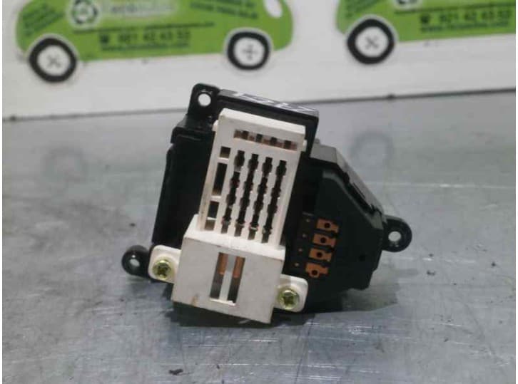 Recambio de mando retrovisor para hyundai i30 (fd) 1.6 crdi referencia OEM IAM 2