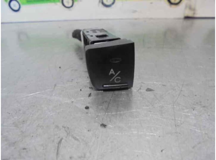 Recambio de mandos salpicadero para kia picanto i (sa) 1.1 referencia OEM IAM