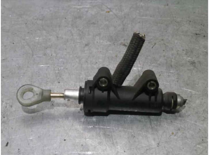 Recambio de bomba embrague para bmw 3 (e46) 320 d referencia OEM IAM 21526752146