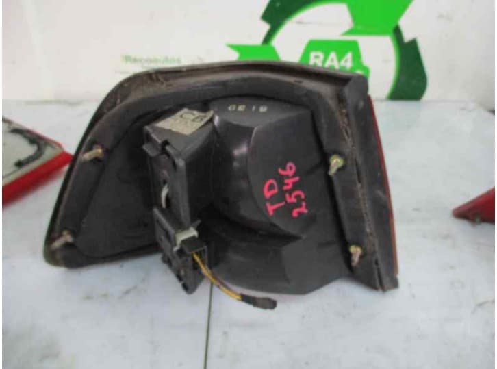 Recambio de piloto trasero derecho para daewoo aranos 1.8 referencia OEM IAM 2