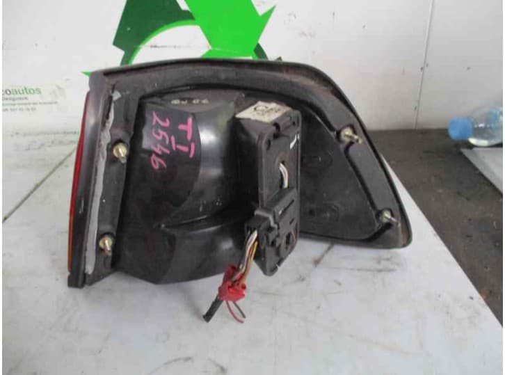 Recambio de piloto trasero izquierdo para daewoo aranos 1.8 referencia OEM IAM 2