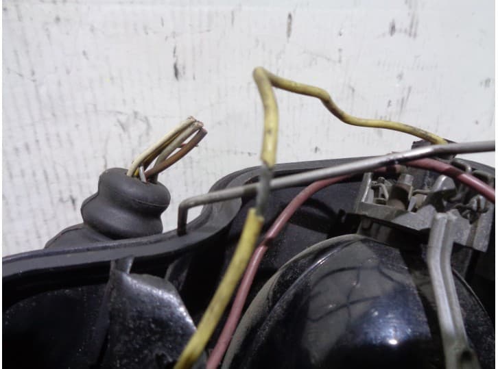 Recambio de faro derecho para audi 100 c4 sedán (4a2) 2.5 tdi referencia OEM IAM 4