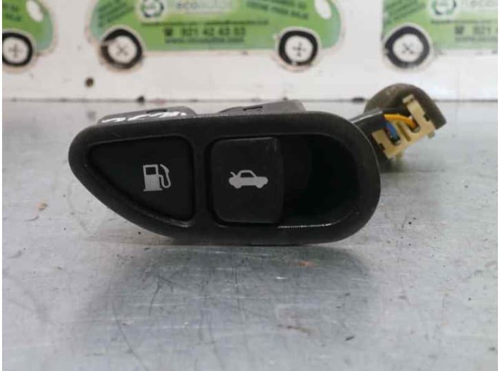 Recambio de mando para hyundai sonata iv (ef) 2.4 16v referencia OEM IAM 935553D010