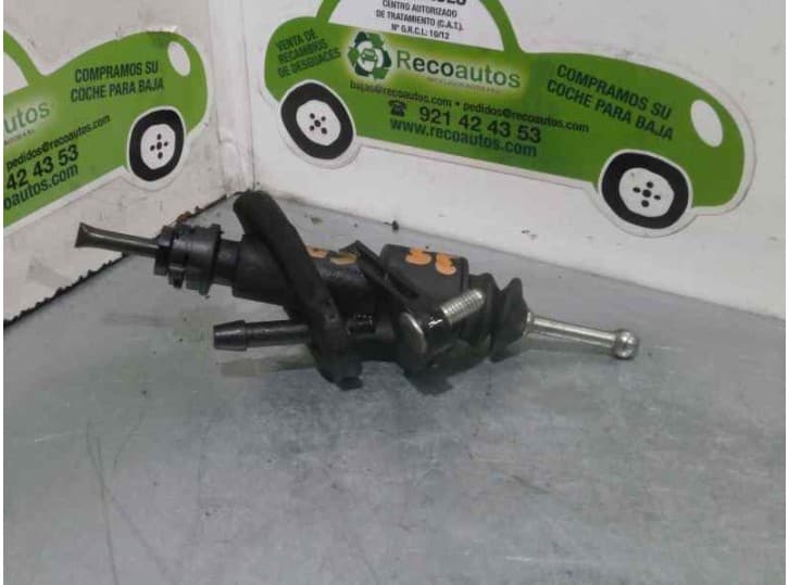 Recambio de bomba embrague para opel corsa c (x01) 1.2 (f08, f68) referencia OEM IAM 9126216 2