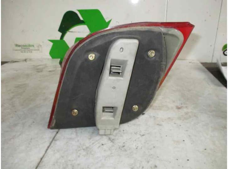Recambio de piloto trasero izquierdo para ford fiesta iii (gfj) 1.4 referencia OEM IAM 3