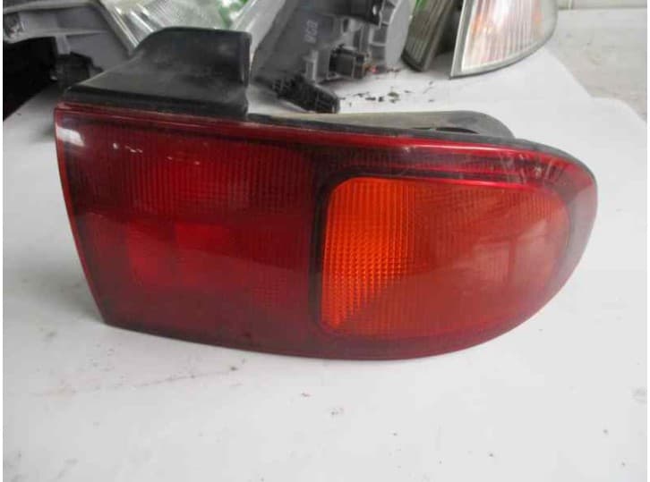 Recambio de piloto trasero derecho para hyundai sonata iv (ef) 2.0 16v referencia OEM IAM