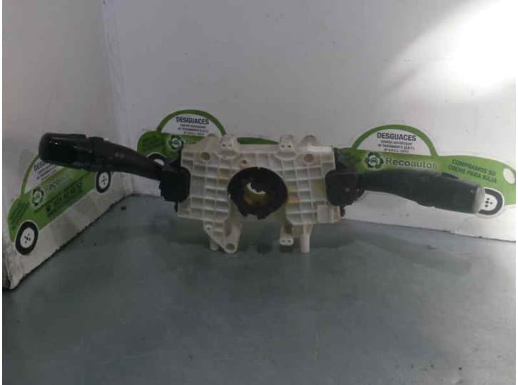 Recambio de mando luces para hyundai elantra iii sedán (xd) 2.0 crdi referencia OEM IAM