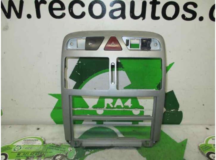 Recambio de consola para peugeot 307 sw (3h) 2.0 hdi 90 referencia OEM IAM