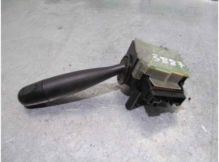 Recambio de mando limpia para toyota yaris (_p1_) 1.3 (scp12_, scp13_) referencia OEM IAM 2