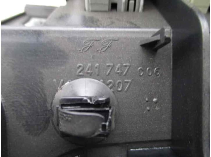 Recambio de luz interior para peugeot 807 (eb_) 2.0 hdi referencia OEM IAM  241747 3