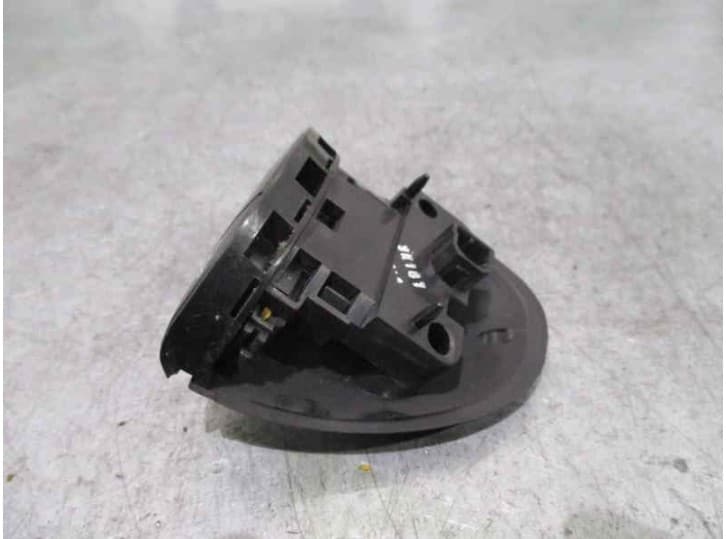 Recambio de mando radio volante para daewoo evanda (klal) 2.0 referencia OEM IAM 2