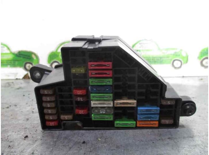 Recambio de caja reles / fusibles para seat leon (1p1) 1.6 referencia OEM IAM 1P1245751