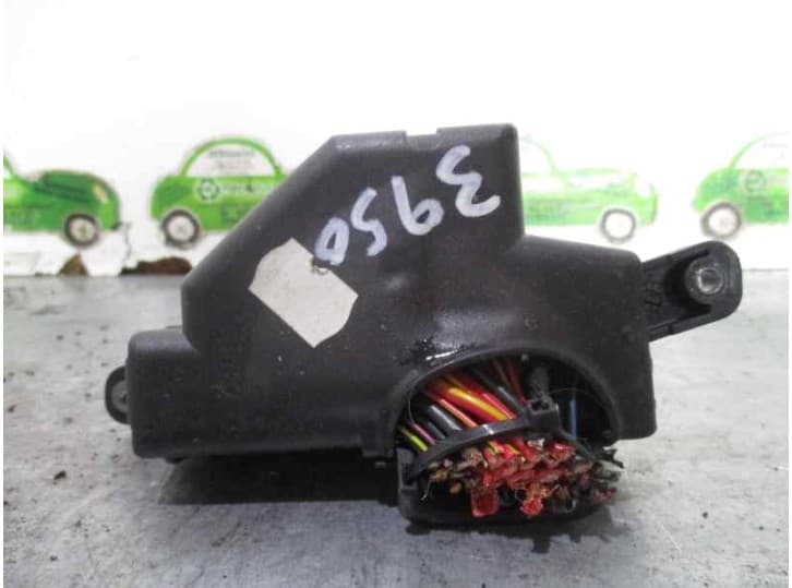 Recambio de caja reles / fusibles para seat leon (1p1) 1.6 referencia OEM IAM 1P1245751 2