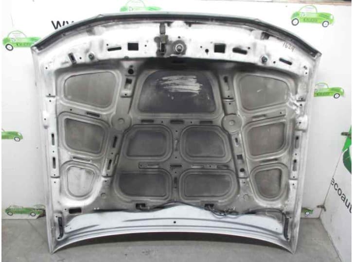 Recambio de capot para daewoo nexia 1.5 (08, 68) referencia OEM IAM K96191850A BLANCO 2