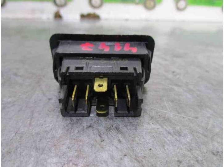 Recambio de mando elevalunas trasero derecho para bmw 3 (e36) 318 i referencia OEM IAM 2