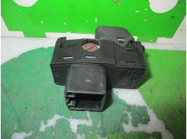 Recambio de mando elevalunas trasero derecho para volvo s60 i (384) d5 referencia OEM IAM 2