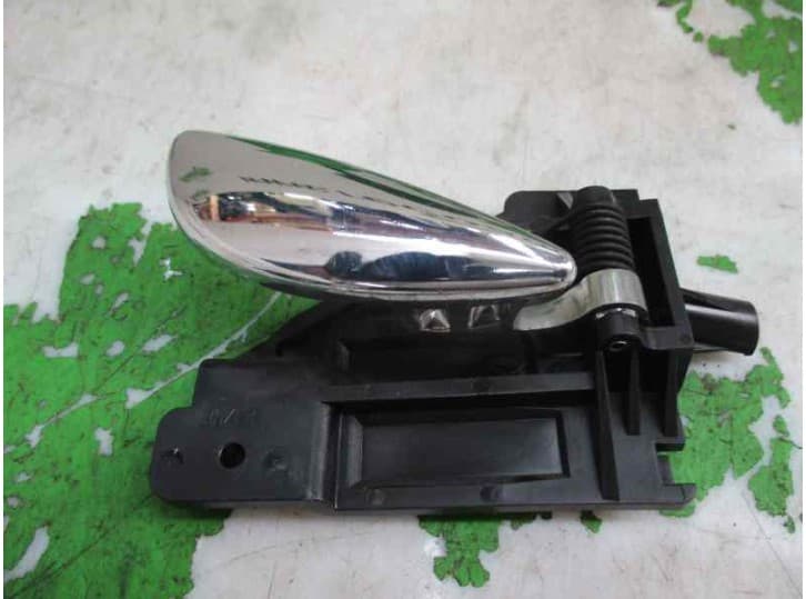 Recambio de maneta interior delantera derecha para mg zr 105 referencia OEM IAM