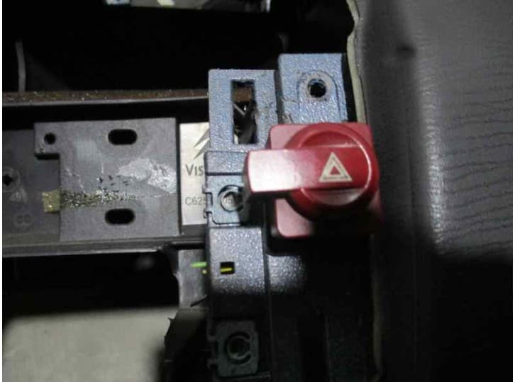 Recambio de salpicadero para citroën c4 i (lc_) 1.6 hdi referencia OEM IAM 8211NQ NEGRO. 6
