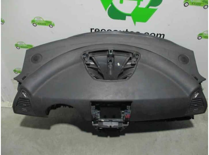 Recambio de salpicadero para citroën c4 i (lc_) 1.6 hdi referencia OEM IAM 8211NQ NEGRO. 8
