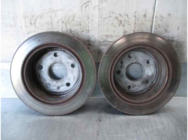 Recambio de disco freno trasero para daewoo leganza (klav) 2.2 16v referencia OEM IAM