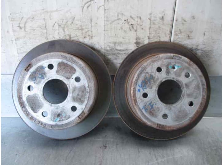 Recambio de disco freno trasero para daewoo leganza (klav) 2.2 16v referencia OEM IAM 2