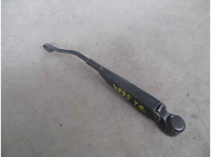 Recambio de brazo limpia trasero para chrysler voyager (rg) crd cat referencia OEM IAM
