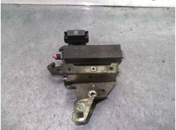 Recambio de caja reles / fusibles para chrysler neon (pl) 2.0 16v referencia OEM IAM