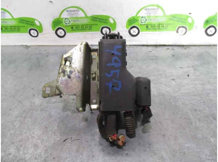 Recambio de caja reles / fusibles para chrysler neon (pl) 2.0 16v referencia OEM IAM 3