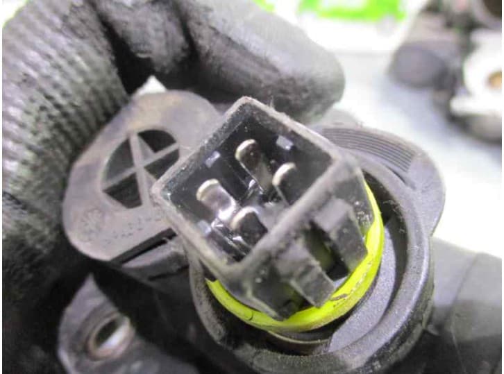 Recambio de termostato para volkswagen golf iii (1h1) 1.6 referencia OEM IAM   VEMO 5