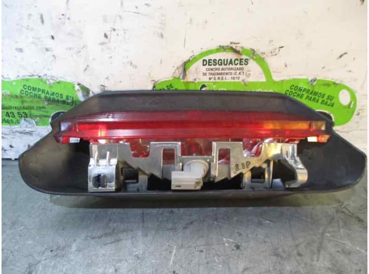 Recambio de luz central de freno para toyota yaris (_p1_) 1.4 d-4d (nlp10_) referencia OEM IAM 2