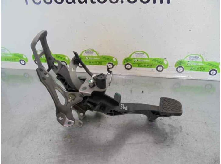 Recambio de pedal freno para toyota yaris (_p9_) 1.0 vvt-i (ksp90_) referencia OEM IAM