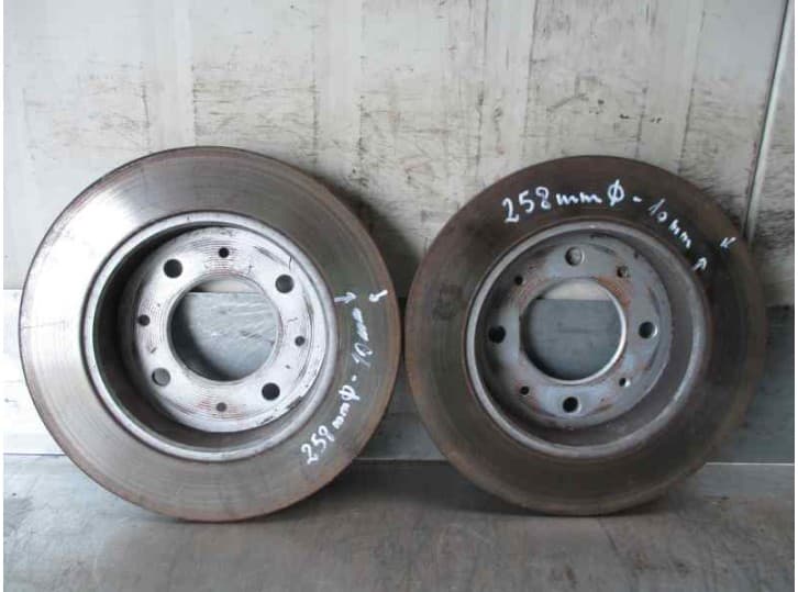 Recambio de disco freno trasero para kia cerato i hatchback (ld) 1.6 referencia OEM IAM