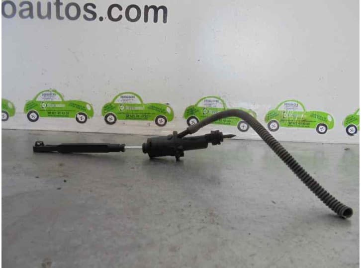 Recambio de bomba embrague para citroën c4 i (lc_) 1.6 16v referencia OEM IAM