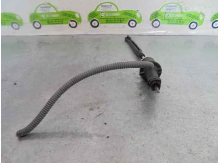 Recambio de bomba embrague para citroën c4 i (lc_) 1.6 16v referencia OEM IAM 3