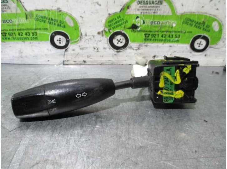 Recambio de mando luces para daewoo lanos sedán (klat) 1.5 referencia OEM IAM 3993211000