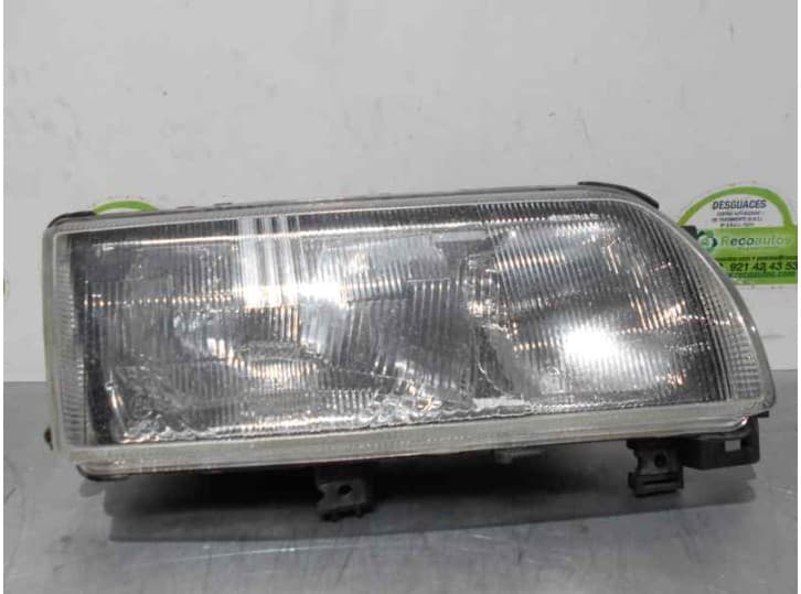 Recambio de faro derecho para nissan primera (p10) 2.0 16v referencia OEM IAM 54530180