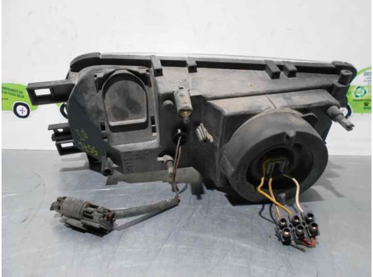 Recambio de faro derecho para nissan primera (p10) 2.0 16v referencia OEM IAM 54530180 2