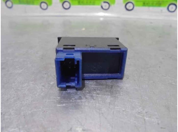 Recambio de mando para bmw 5 (e39) 523 i referencia OEM IAM 61318363694 03052310 2