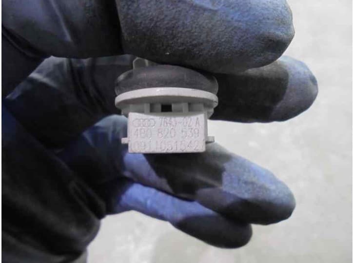 Recambio de sensor para seat leon (1p1) 1.9 tdi referencia OEM IAM 4B0820539 3