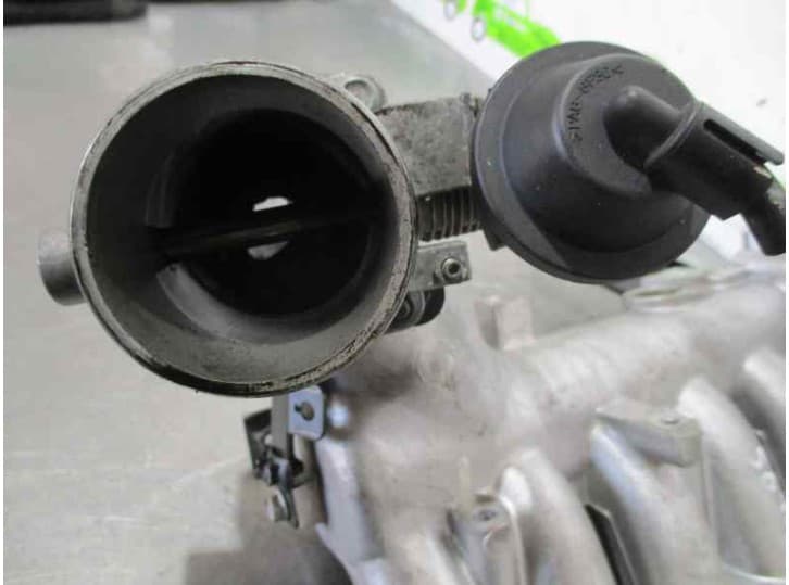 Recambio de colector admision para kia sorento i (jc) 2.5 crdi referencia OEM IAM 6