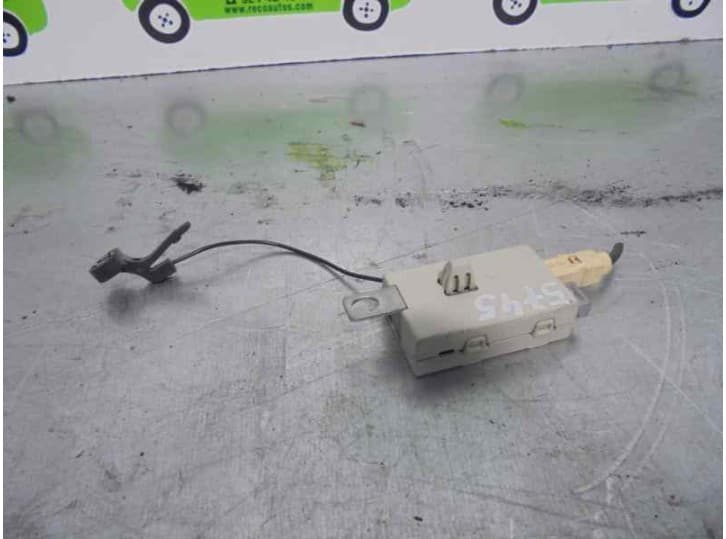 Recambio de antena para volvo c30 (533) t5 referencia OEM IAM 30732030 2818752 FUBA 2