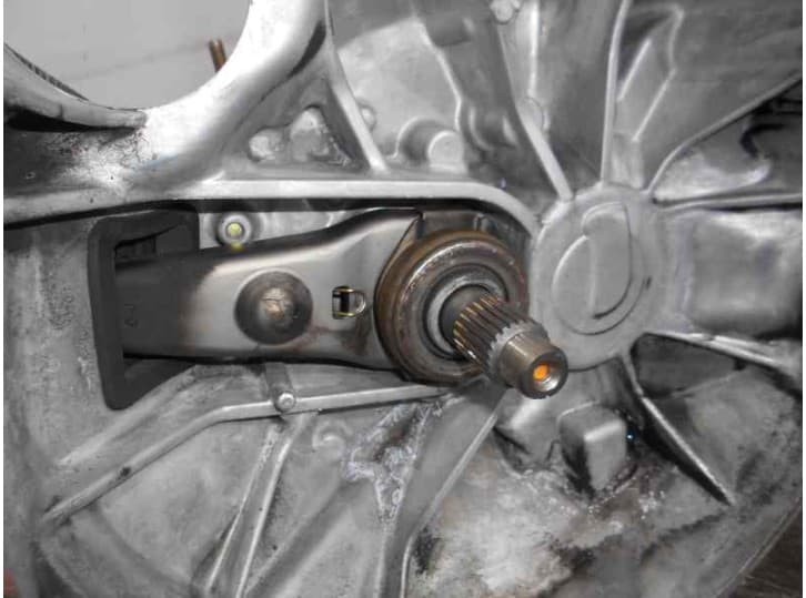 Recambio de caja cambios para rover 600 i (rh) 620 si referencia OEM IAM N2C4 303252 9